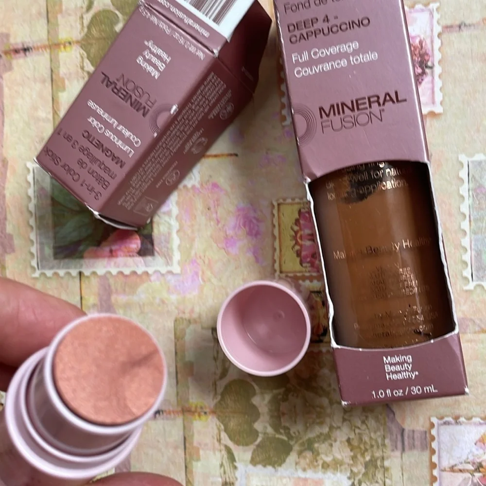 Mineral Fusion Liquid Foundation Deep 4- Cappuccino & 3 in1 Magnetic Color Stick